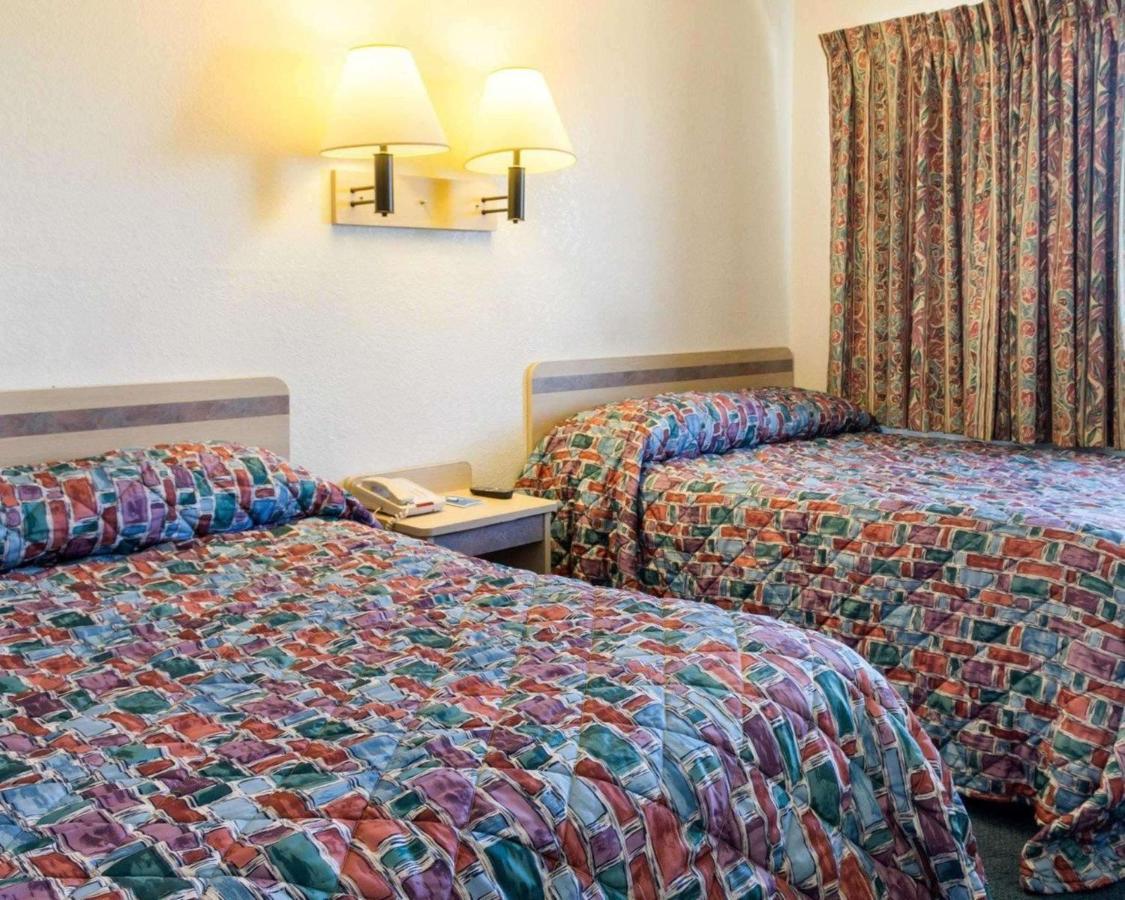 Rodeway Inn קולומבוס מראה חיצוני תמונה